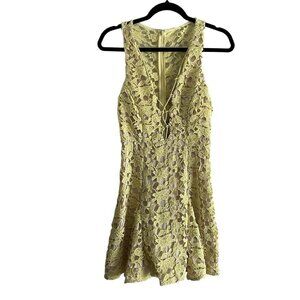 L’Atiste By Amy Women M Yellow Lace Crochet Sleeveless Lace Up Mini Dress NWT